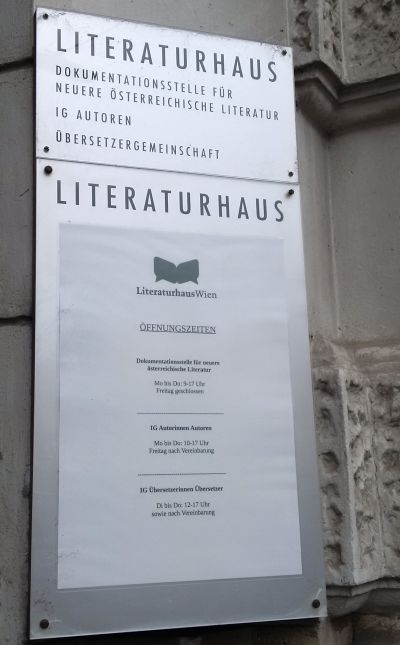 Schild Literaturhaus Wien