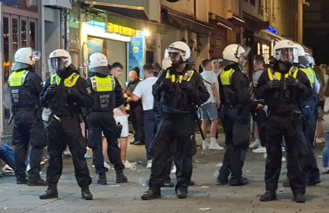 Polizei Kampfmontur