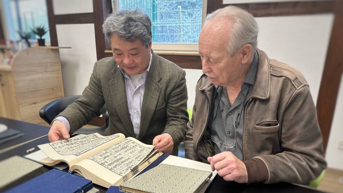 VDS spendet Uni Münster chinesische Bücher