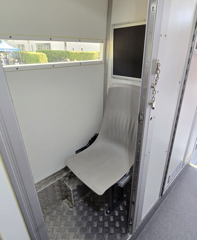 Gefangenentransporter Bus Volvo Kiitokori
